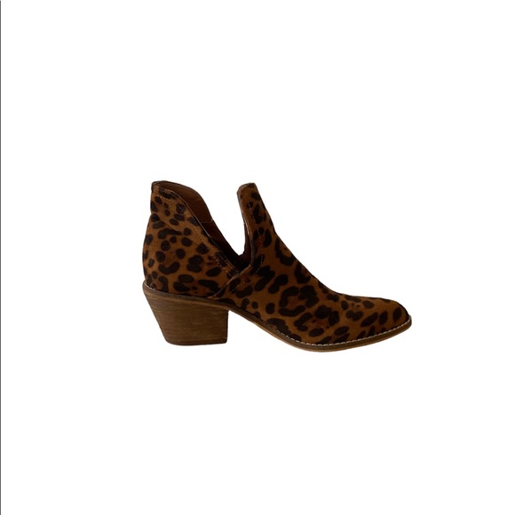 BEAST Sunny Chop Out Style Fall Leopard Print Booties 8 - Picture 4 of 13